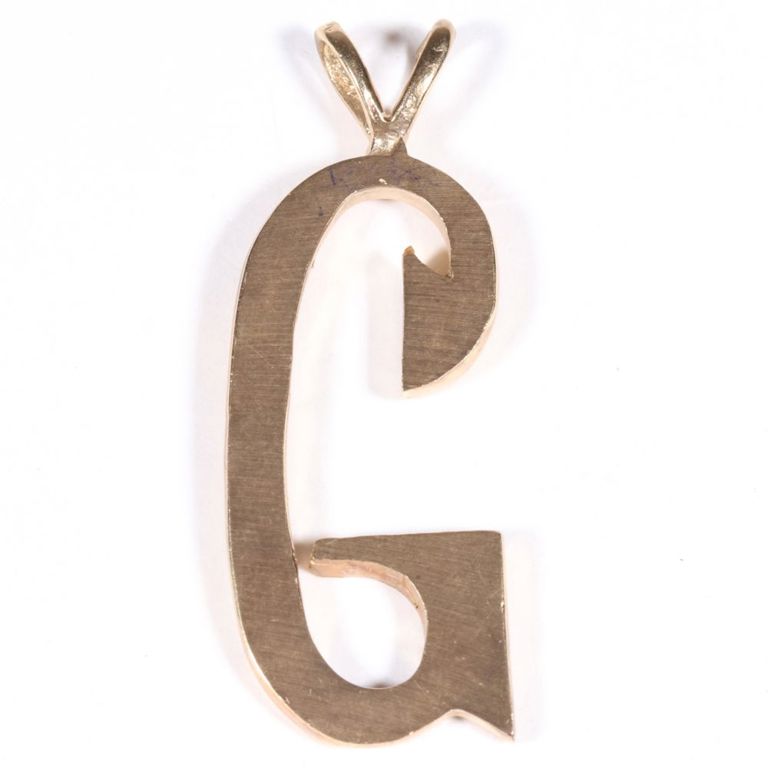 14k yellow gold "G" initial pendant