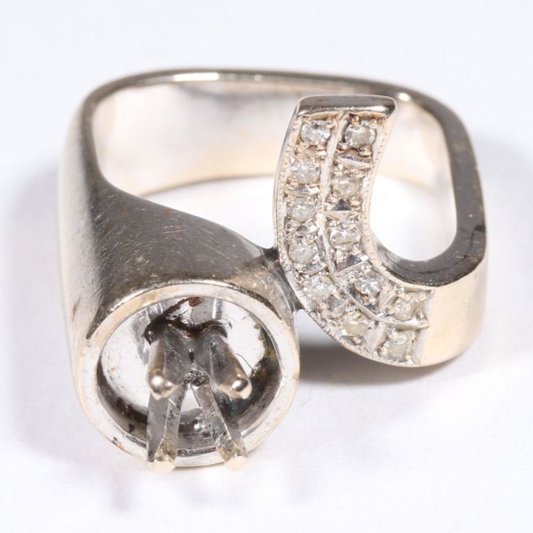14k white gold diamond bypass ring