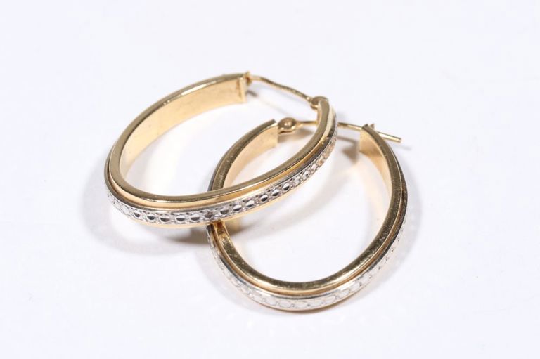 14k yellow gold oval hoop earrings