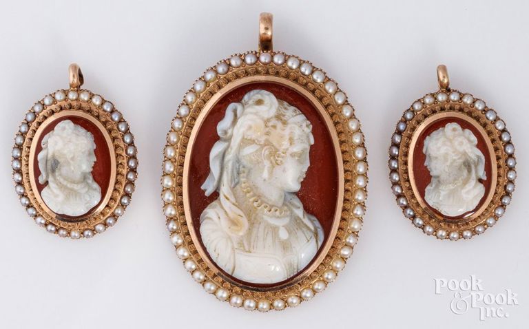 14k gold cameo pendant and earrings with seed pearls