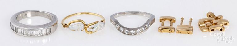 Two platinum diamond rings and 18k yellow gold pearl ring, etc.