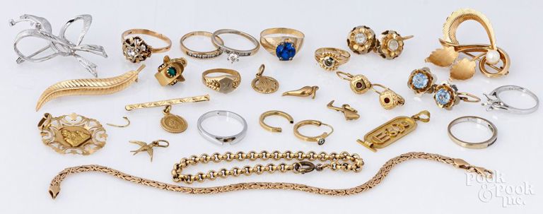 18k gold jewelry to include diamonds