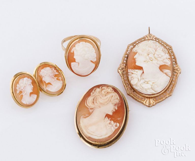 Cameo jewelry