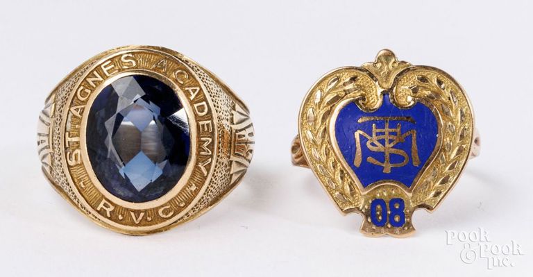 Two 10k yellow gold rings
