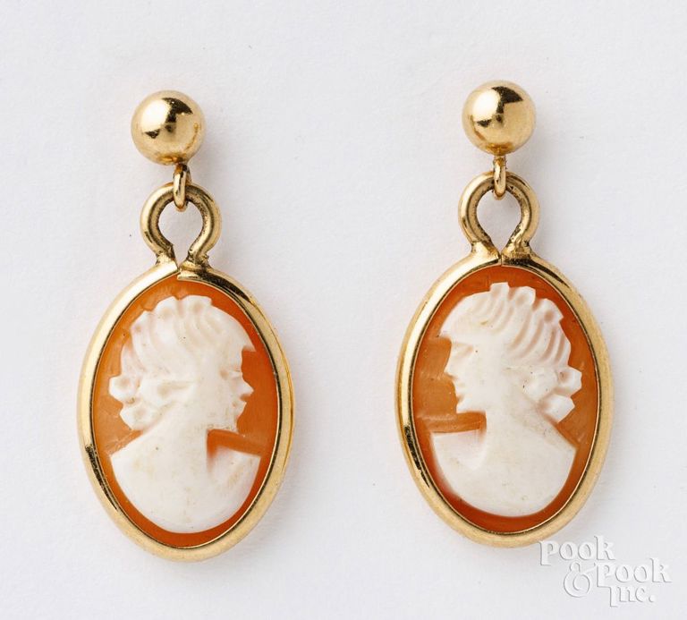 14k yellow gold cameo earrings