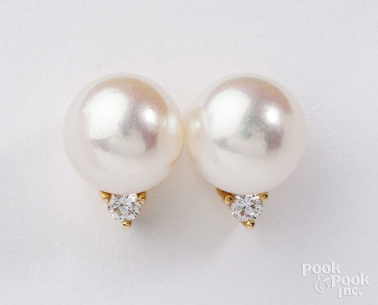 14k yellow gold pearl and diamond earrings