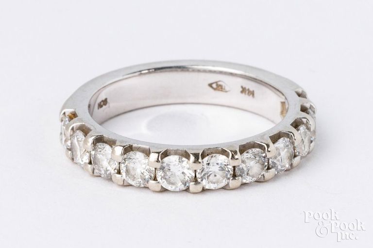 14k white gold diamond band