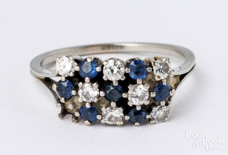 14k white gold diamond and blue sapphire ring