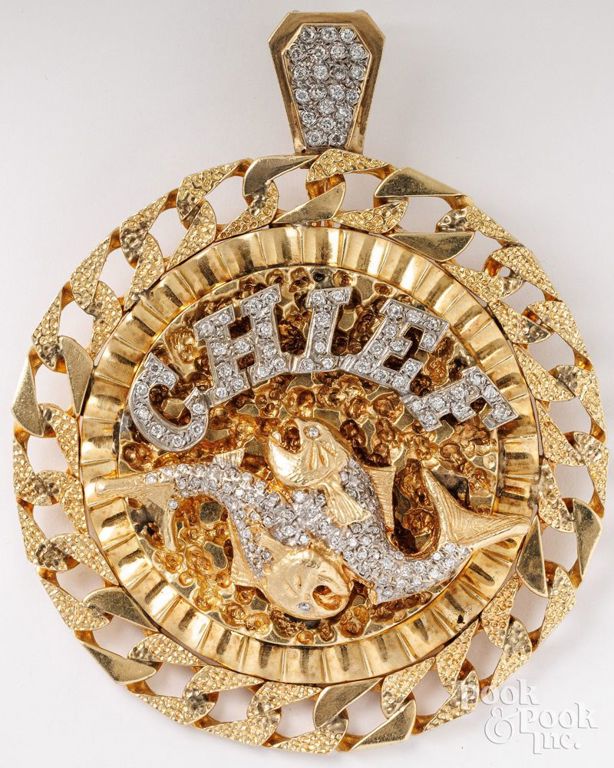 14k yellow gold diamond pendant