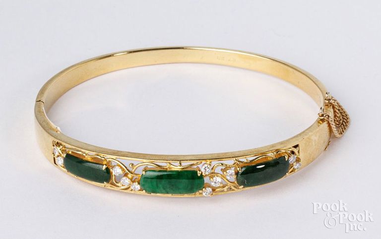 18k yellow gold jade and diamond bracelet