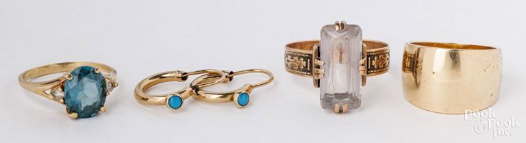 Gold jewelry
