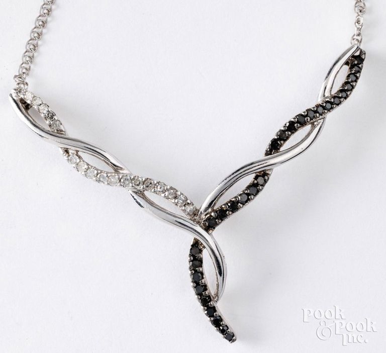 10k white gold diamond necklace