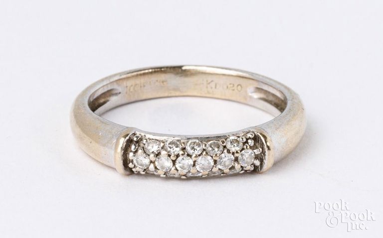 18k yellow gold diamond ring