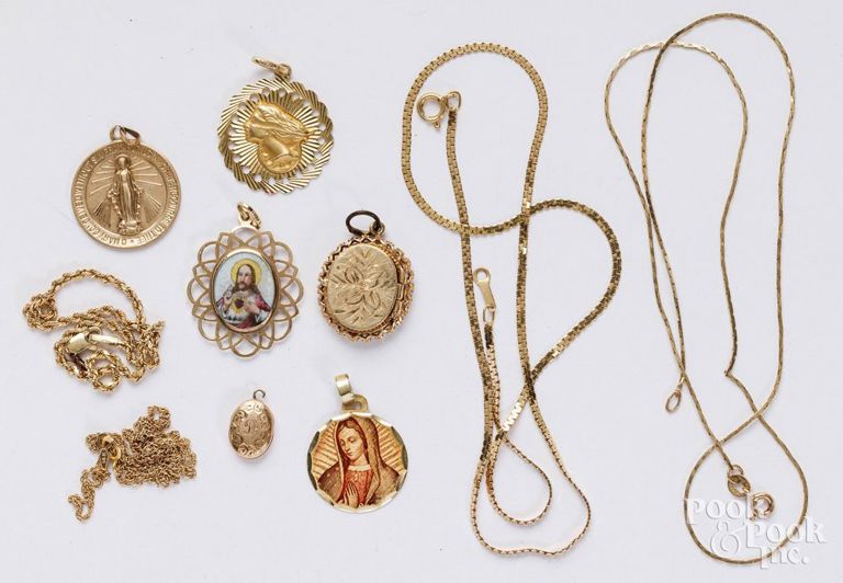14k yellow gold necklaces and pendants