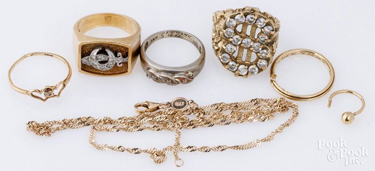 14k yellow gold jewelry and two 10k yellow gold rings
