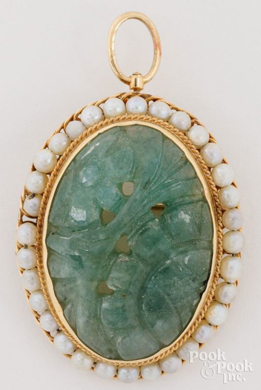 14k yellow gold jade and seed pearl brooch/pendant