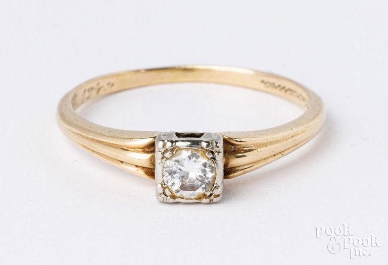 14k yellow gold diamond ring