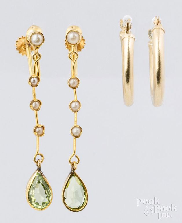 Two pairs of 14k yellow gold earrings