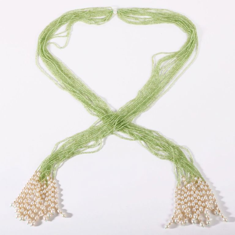 Long peridot bead and pearl necklace