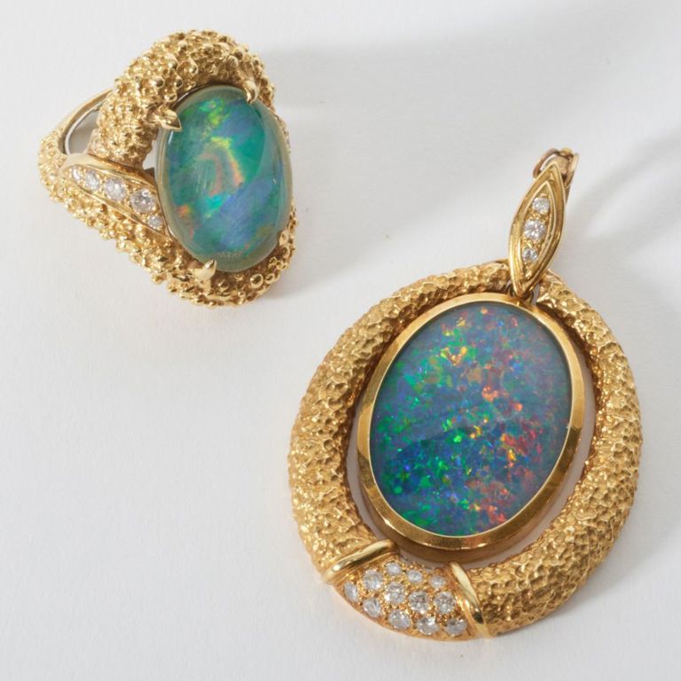 Van Cleef & Arpels gold, opal and diamond pendant necklace and ring