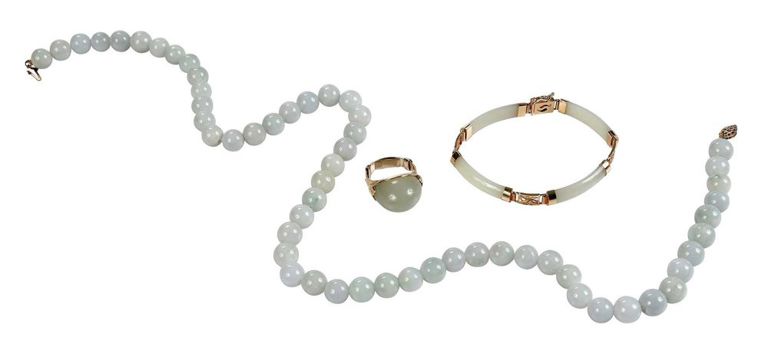14k yellow gold jade suite: necklace, ring and bracelet