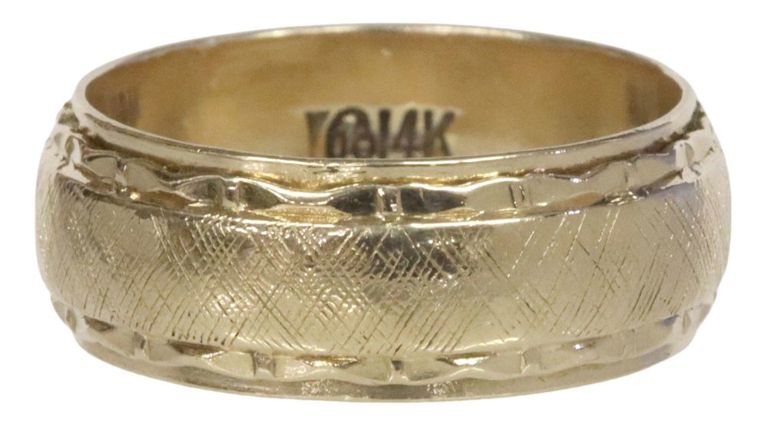 14k yellow gold Florentine finish band ring