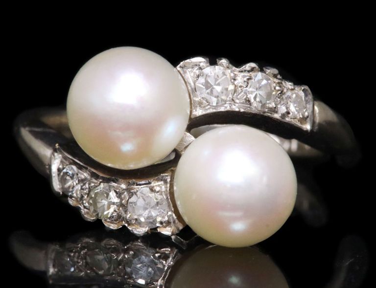 Estate 14k white gold bypass pearl and diamond ring