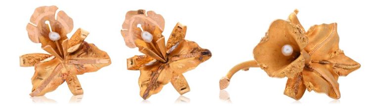 Set of yellow gold floral jewelry