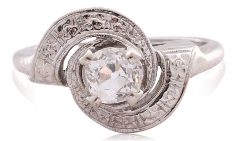 14k white gold and diamond ring