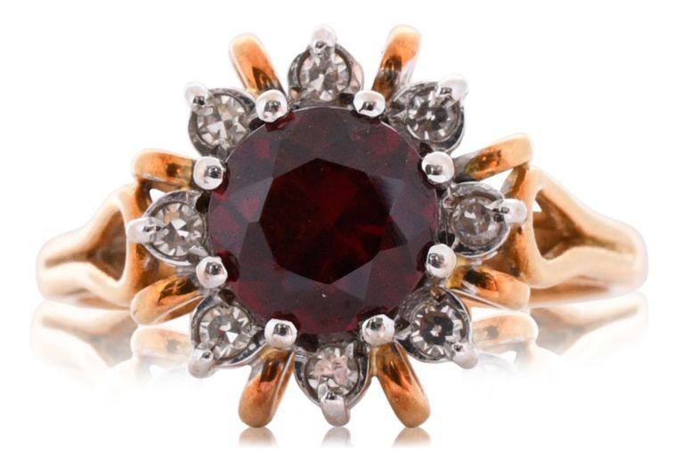 18k yellow gold garnet and diamond ring