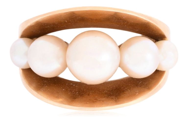 14k yellow gold and pearl ring