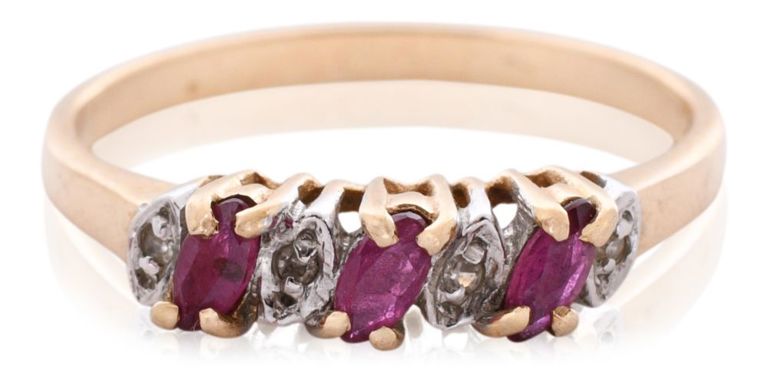 10k yellow gold ruby and diamond ring
