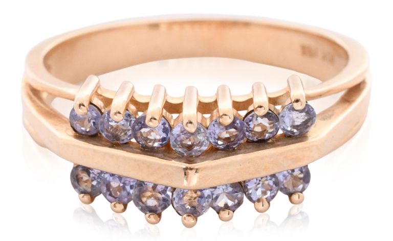 10k yellow gold and tanzanite ring