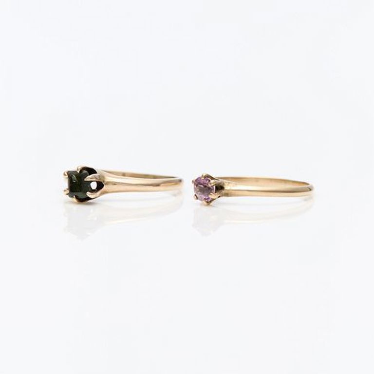 Group of two antique rings in 14k and 10k yellow gold