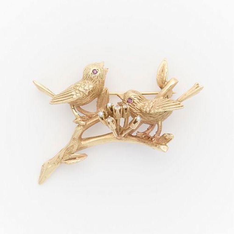 14k yellow gold bird pin