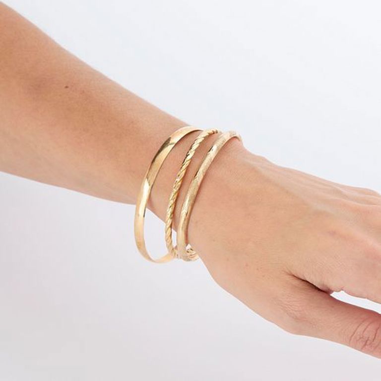 14k yellow gold hinged bracelet