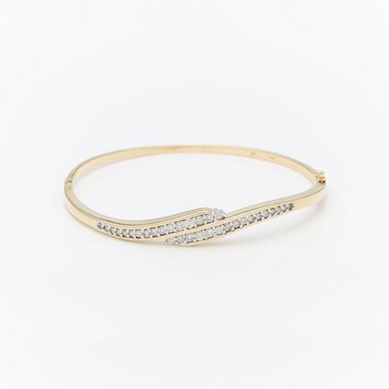 14k yellow gold hinged diamond bracelet