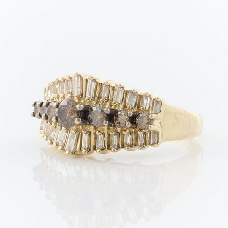 10k yellow gold diamond ring