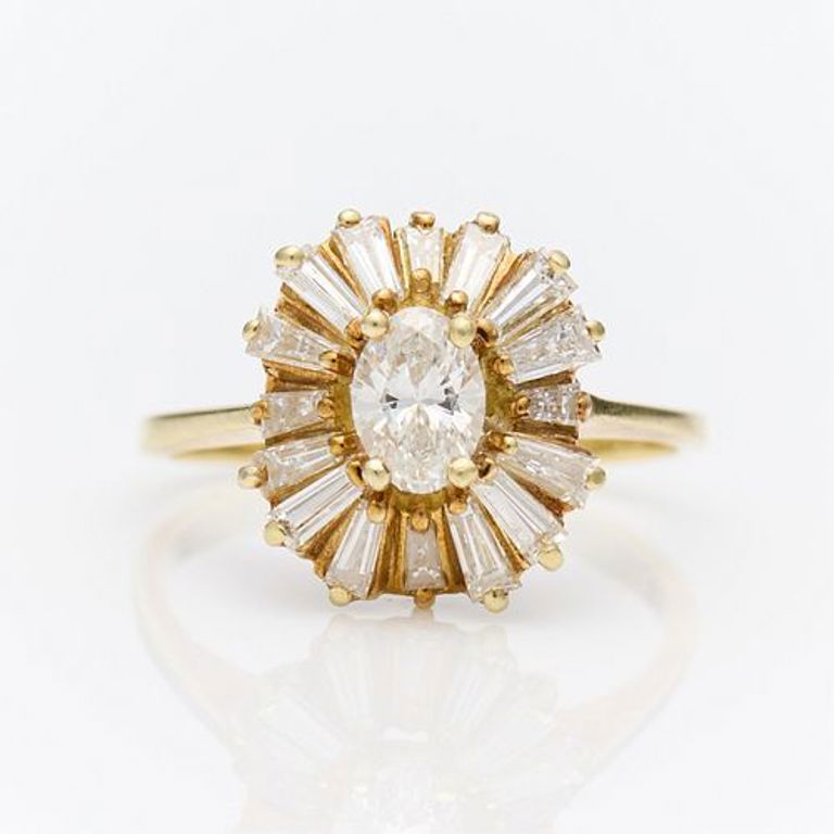 Ballerina 18k yellow gold diamond ring