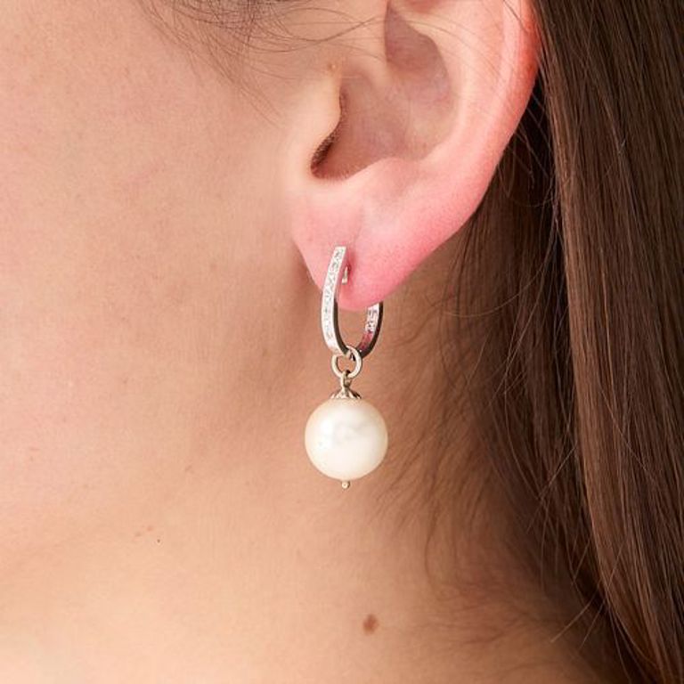 18k white gold hoop pearl earrings