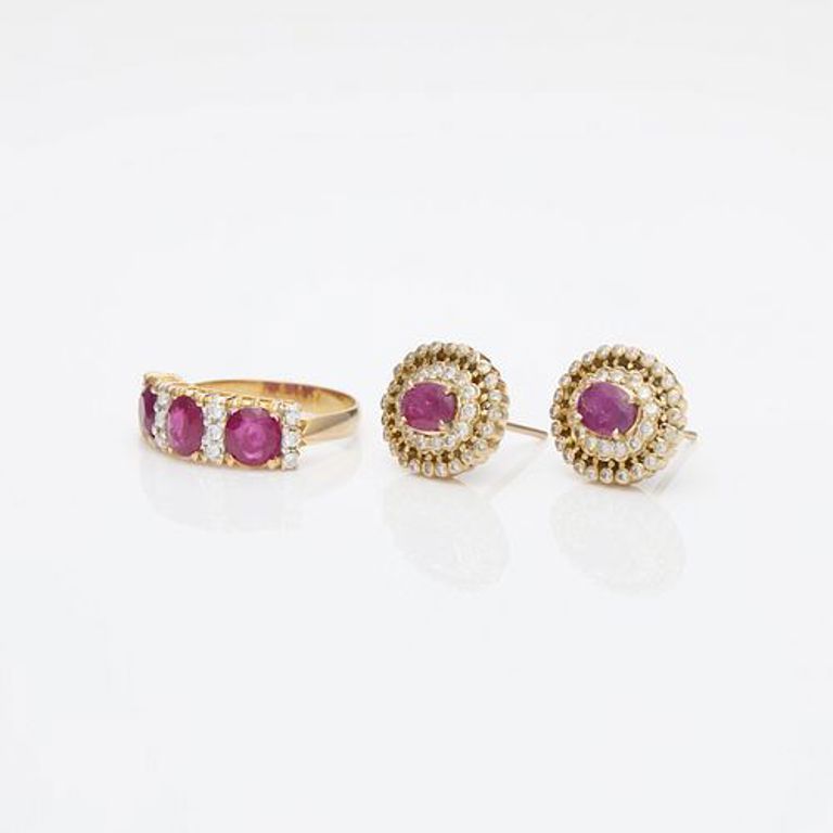 18k yellow gold ruby jewelry set