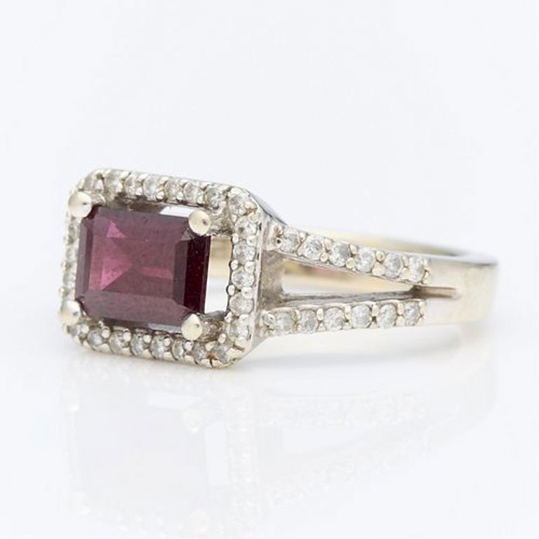14k white gold halo garnet ring