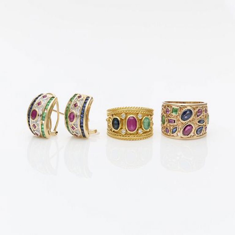 18k yellow gold emeral jewelry set