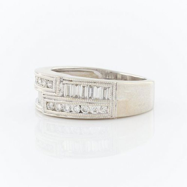 14k white gold diamond ring