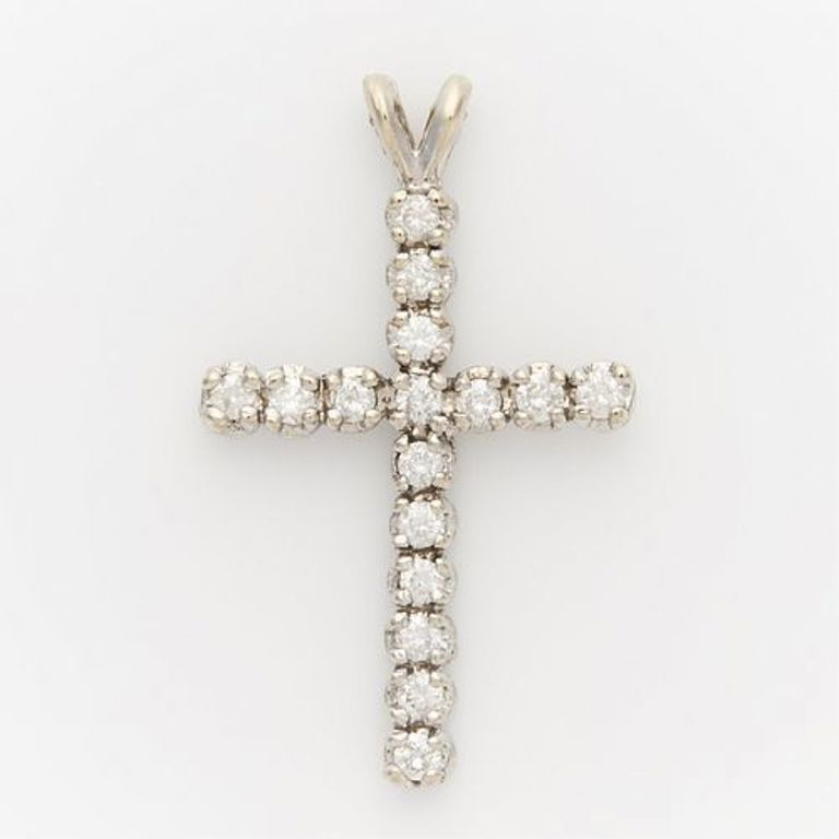14k white gold diamond cross pendant