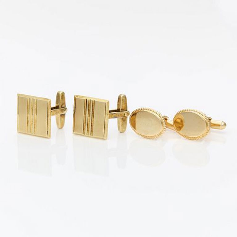 Group of two pairs of cufflinks