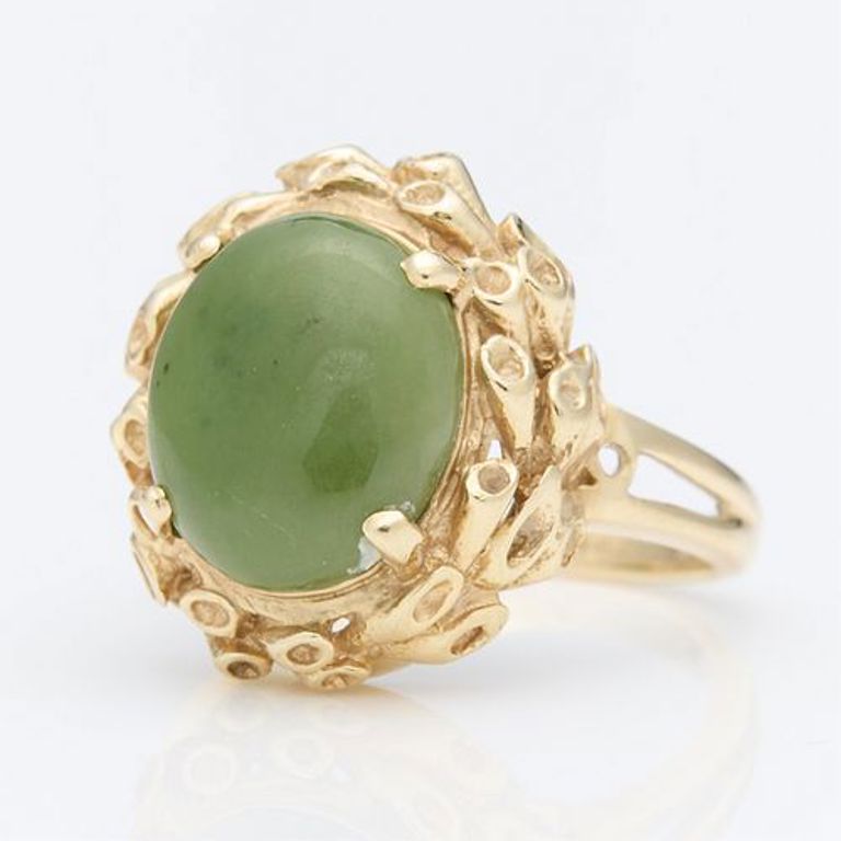 14k yellow gold jade ring