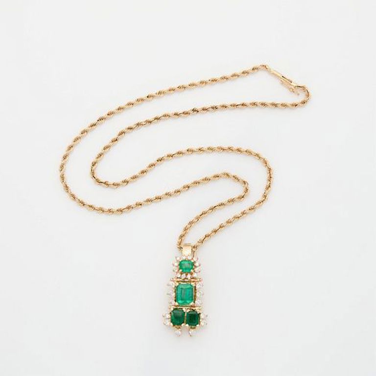 14k yellow gold rope chain with emerald and diamond pendant