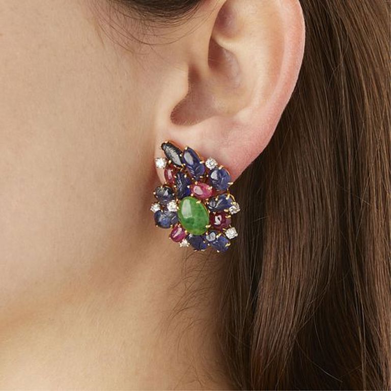Yellow gold diamond earrings