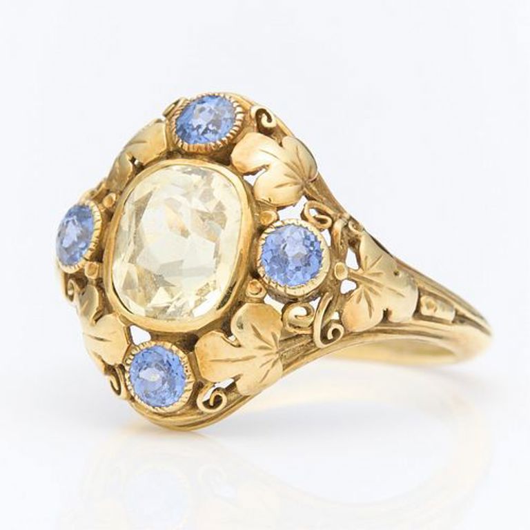 18k yellow gold sapphire ring